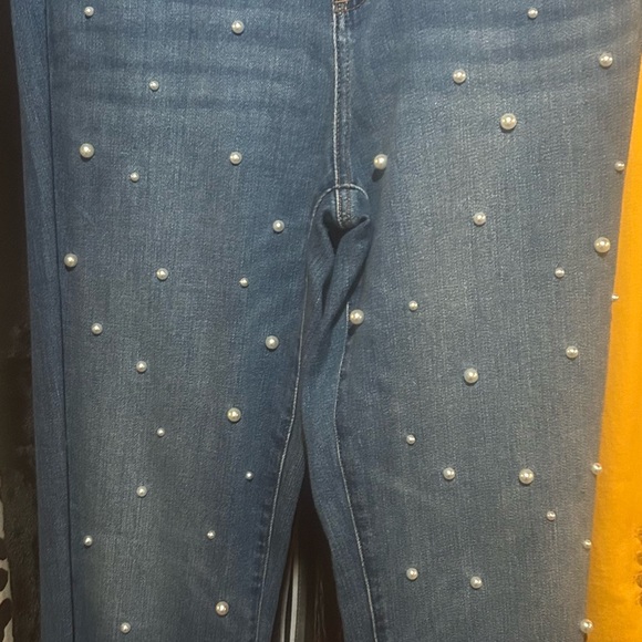 Jeans - Picture 4 of 5